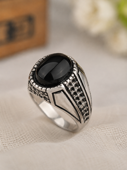 Men's Vintage Black Stone Statement Ring – Stainless Steel Gothic Fashion Ring